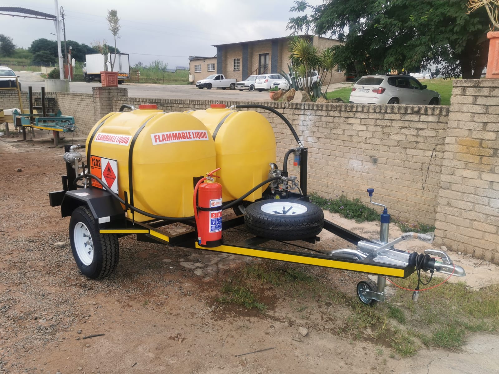 Dual Fuel Tanker — 2 × 600L, a Dual Fuel Tanker Trailers build by LF Trailers — tough-built, NATIS-registerable trailers manufactured in Gauteng, photo 1 of 4