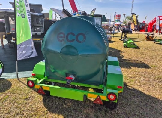 1500L Water Tanker, a Water Tanker Trailers build by LF Trailers — tough-built, NATIS-registerable trailers manufactured in Gauteng, photo 2 of 4